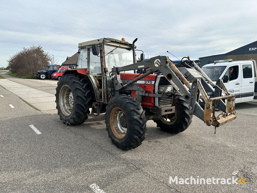 Massey Ferguson 375