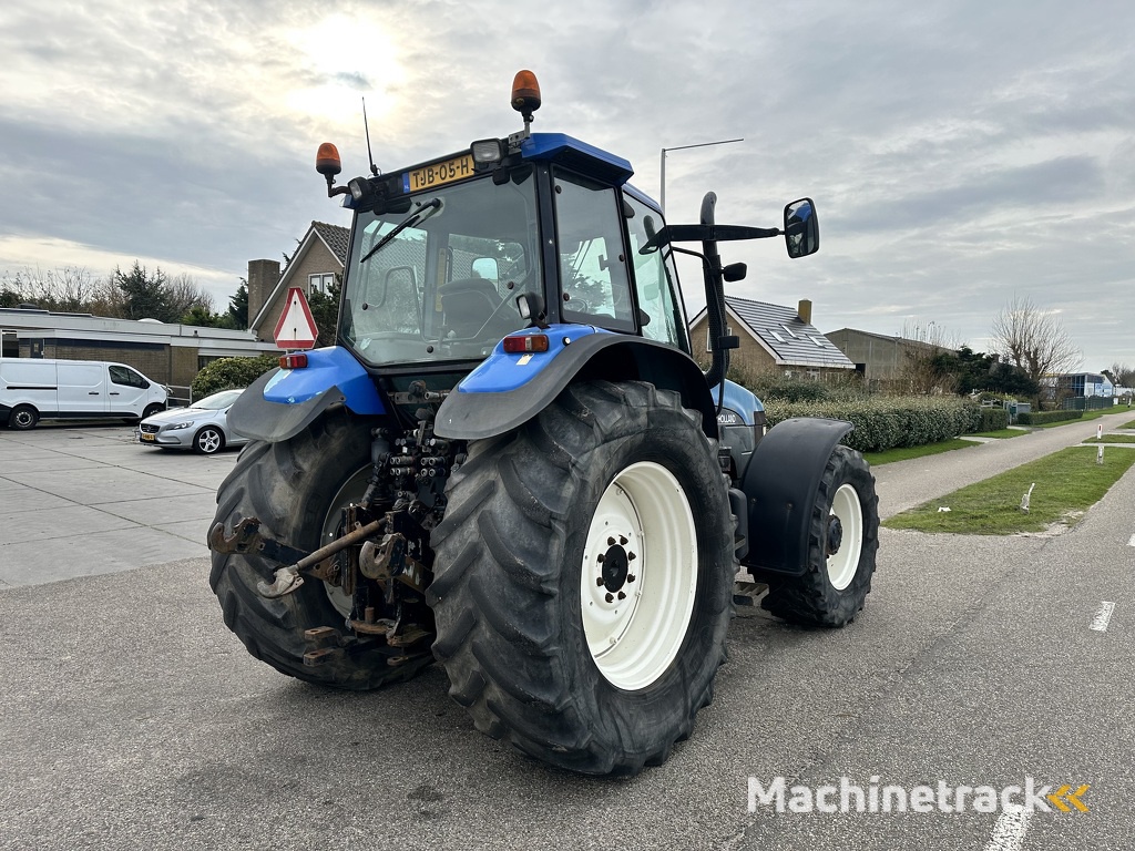 New Holland TM 135