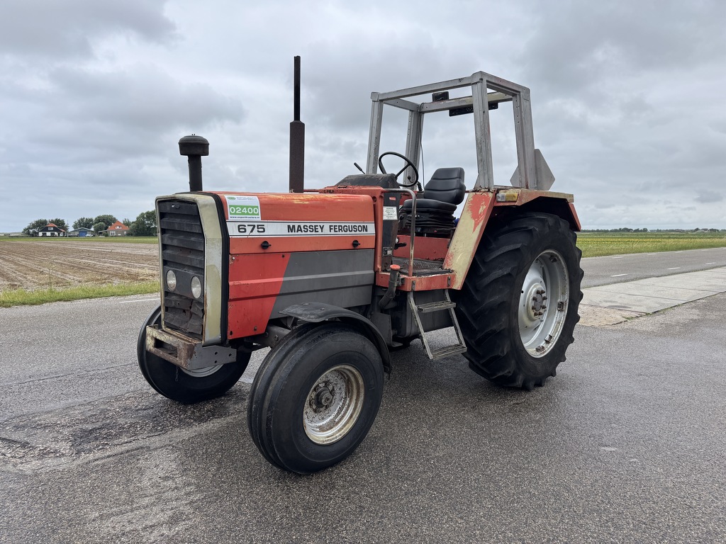 Massey-Ferguson 675
