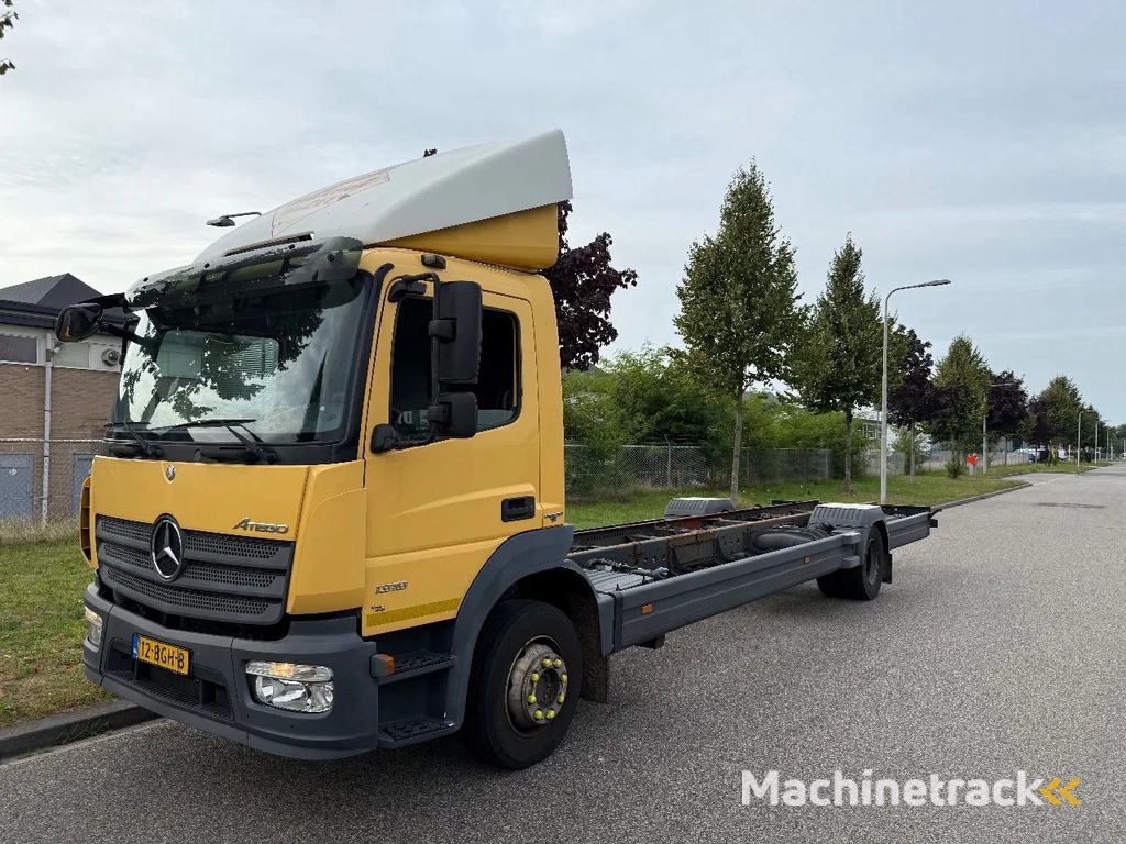 Mercedes-Benz Atego 1318 L