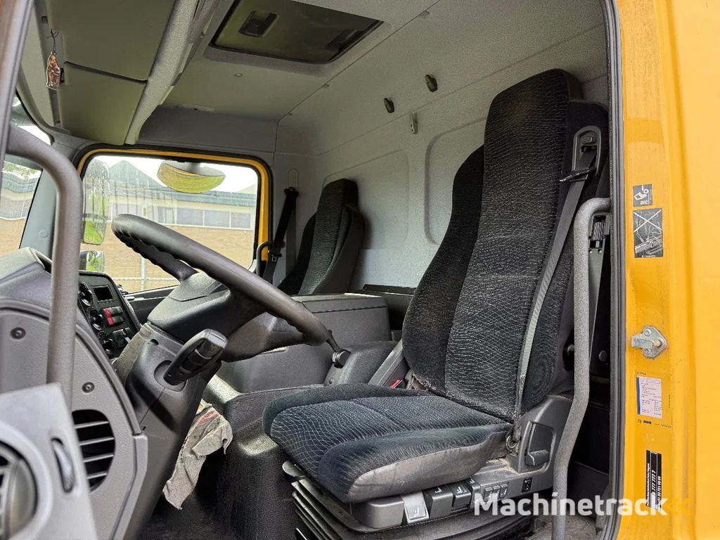 Mercedes-Benz Atego 1318 L