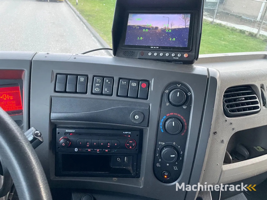 Renault Midlum 270 2010 chereau + carrier