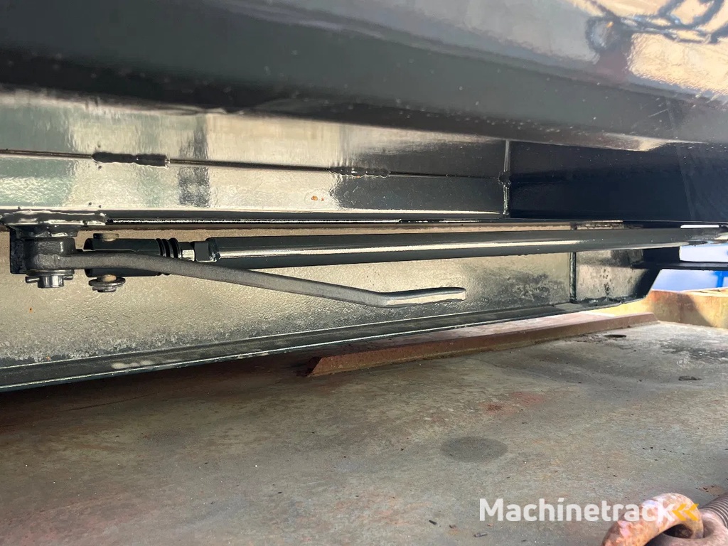 Diversen 40/20/15 m3’s op voorraad rood ral 7016/ral3000/ral1007  3/4 mm en 4/5 mm !!