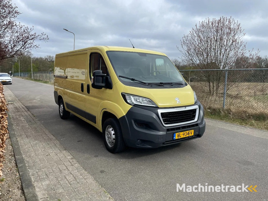 Peugeot Boxer 330