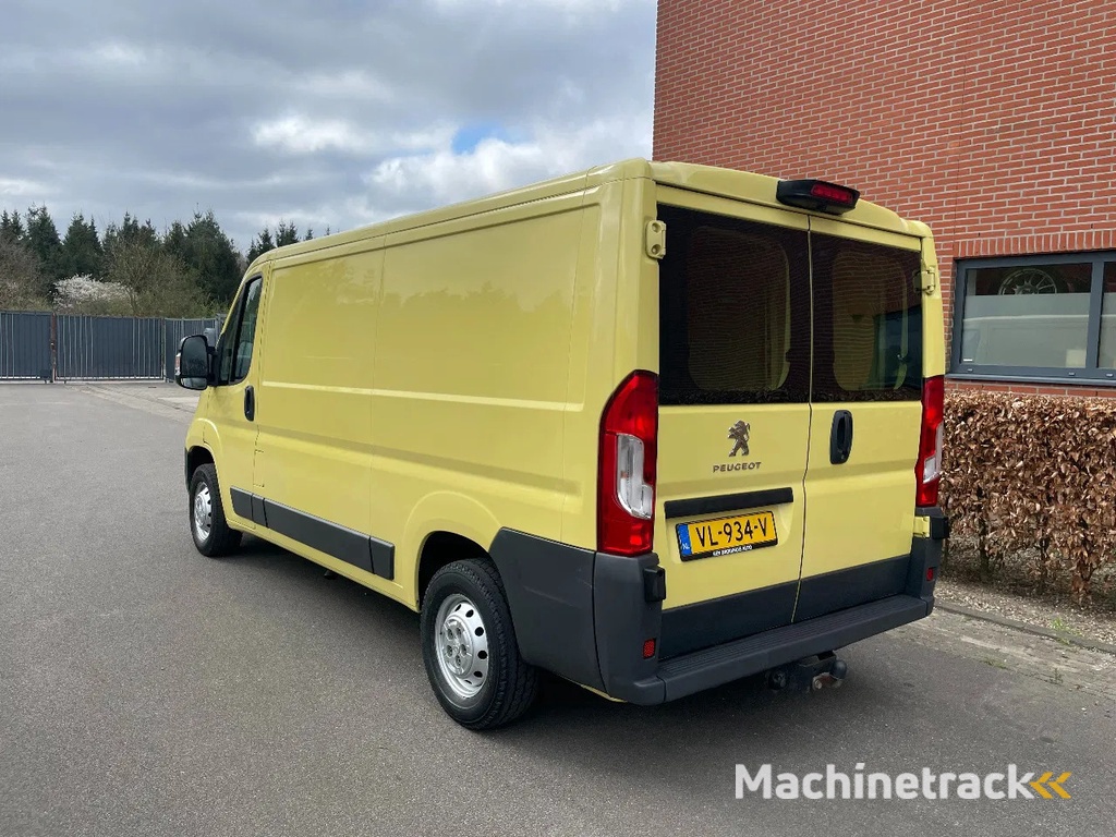 Peugeot Boxer 330