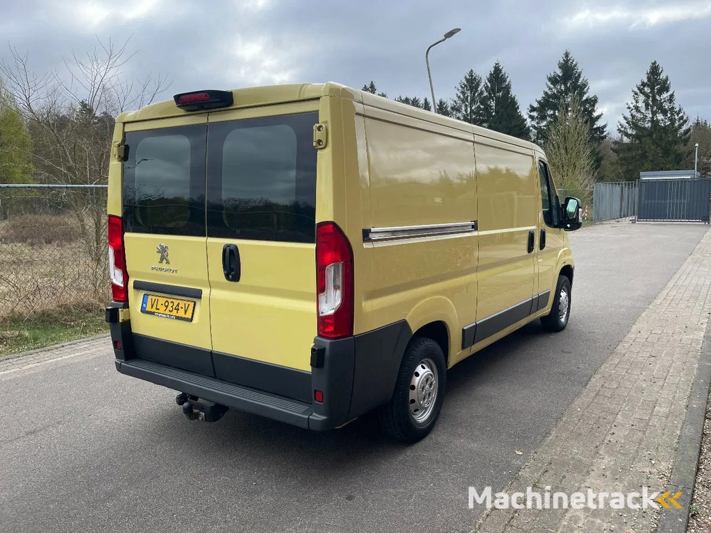 Peugeot Boxer 330