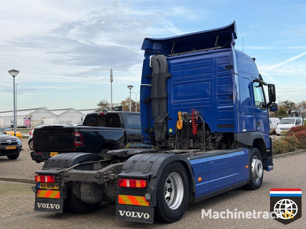 Volvo FM 410 2 X TANK / GOOD TYRES / NL TRUCK / TUV 09-26 K1657