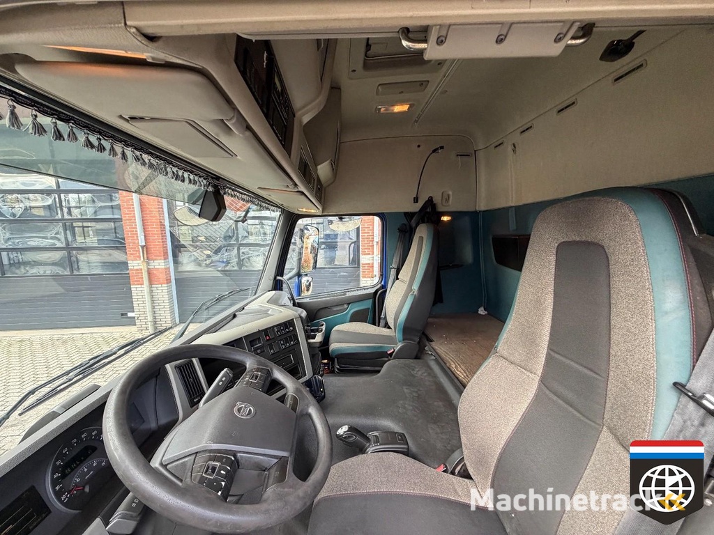 Volvo FM 410 2 X TANK / GOOD TYRES / NL TRUCK / TUV 09-26 K1657