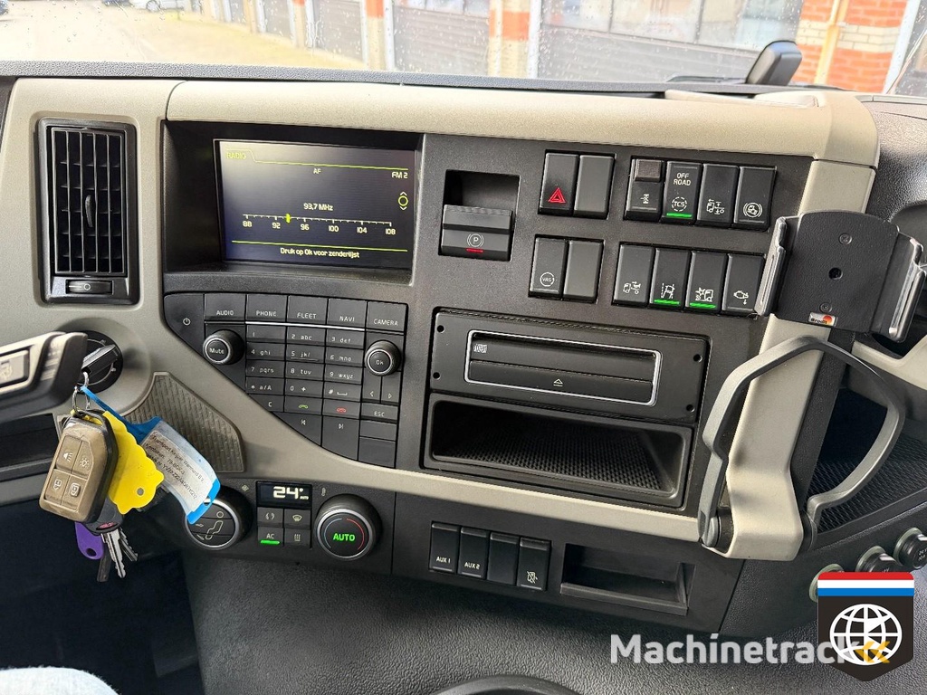 Volvo FM 410 HOLLAND TRUCK - 2 X BED K1679