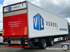 krone-szr20-250x260---new-tyres---taillift-3000-kg-k1607