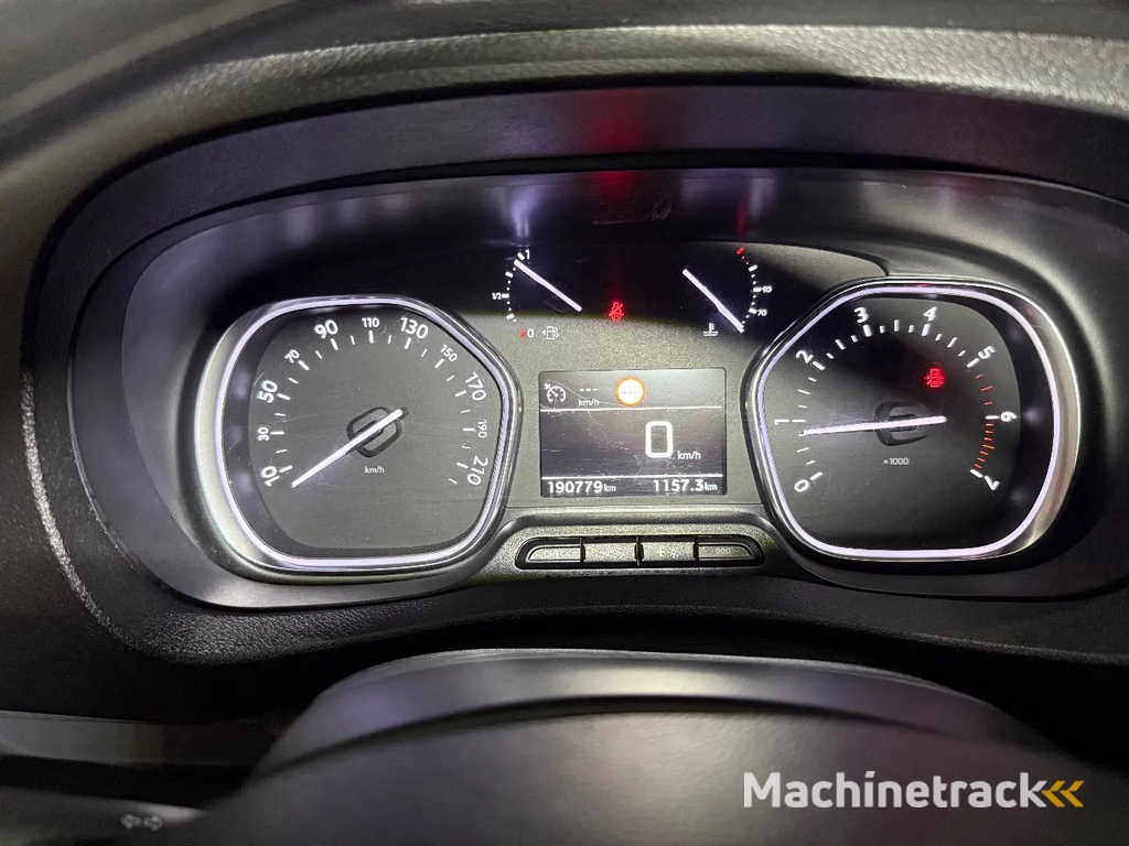 Toyota ProAce 2.0 D-4D l DUBBELE CABINE l NAVI l AIRCO l TREKHAAK