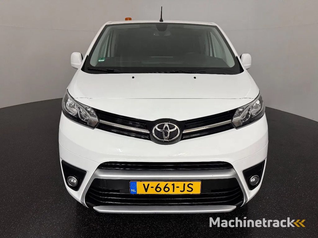 Toyota ProAce 2.0 D-4D l DUBBELE CABINE l NAVI l AIRCO l TREKHAAK
