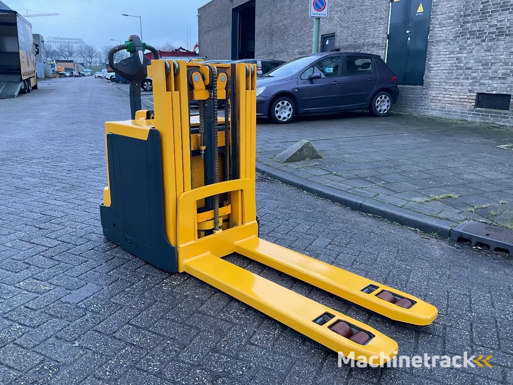 Jungheinrich EJD220 2000KG 2.23METER STAPELAAR / HEFTRUCK