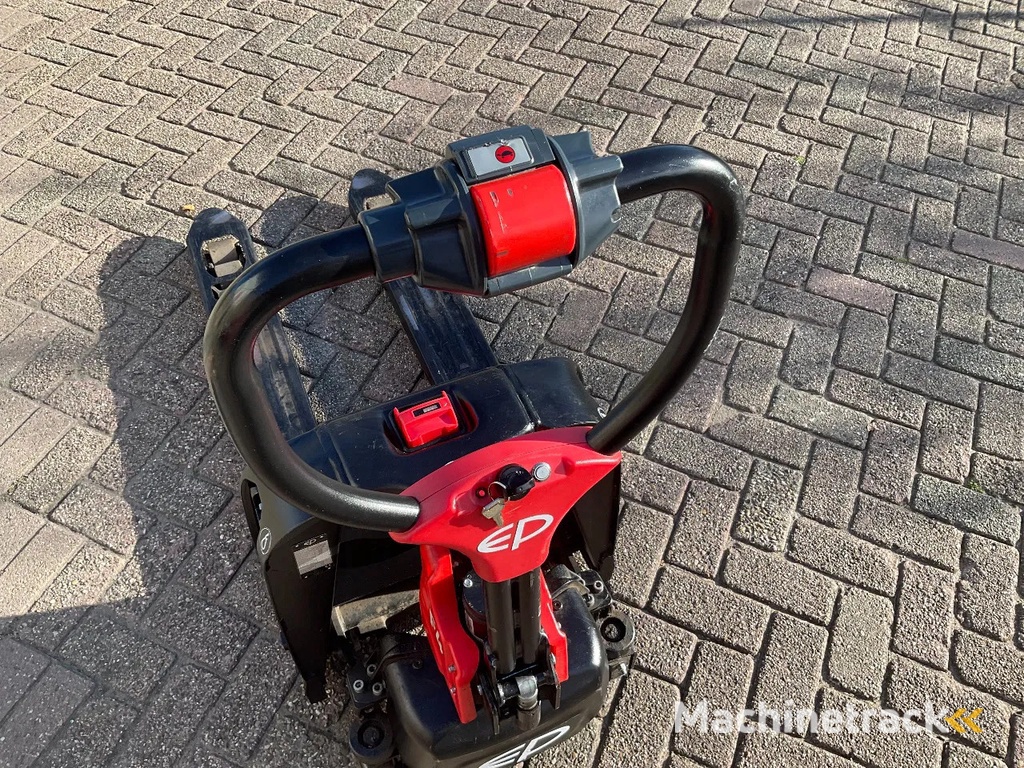 Ep F4 1500KG ELEKTRISCHE PALLETWAGEN/HEFTRUCK