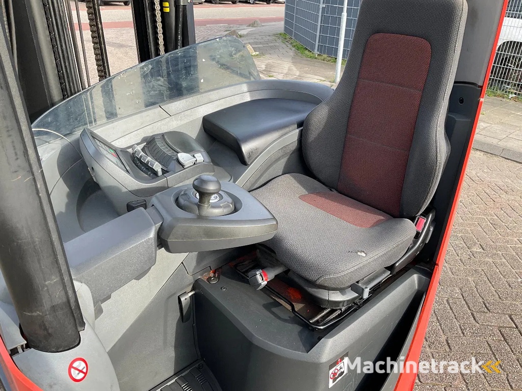 BT RRE160 1600KG 9.00METER REACHTRUCK / HEFTRUCK