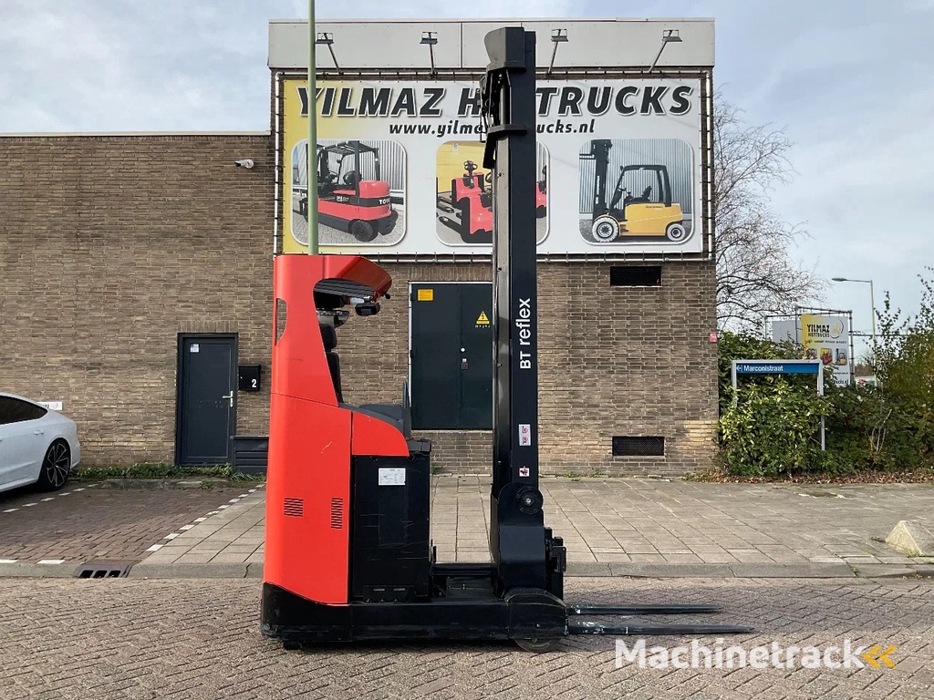 BT RRE160 1600KG 9.00METER REACHTRUCK / HEFTRUCK