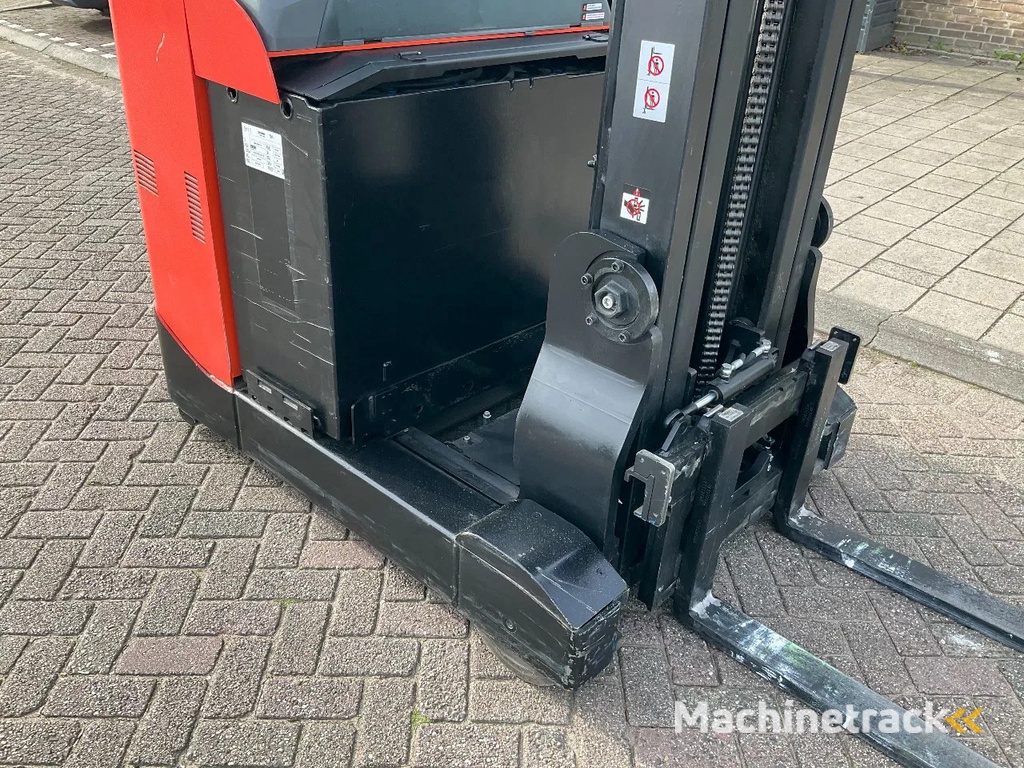 BT RRE160 1600KG 9.00METER REACHTRUCK / HEFTRUCK