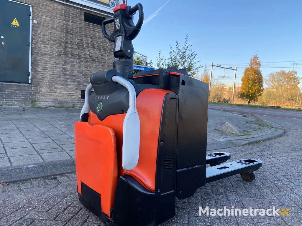 CESAB P320 2000KG PALLETWAGEN / HEFTRUCK