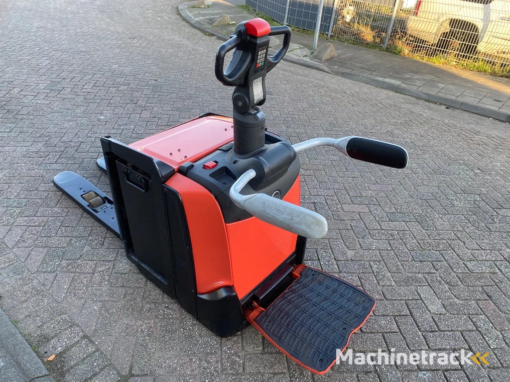 BT LPE250 2500KG PALLETWAGEN / HEFTRUCK