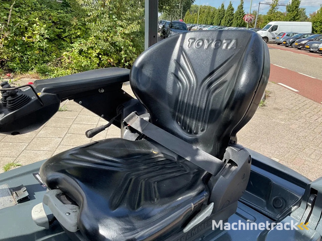 Toyota 8FBEKT16 1600KG 5.00METER HEFTRUCK