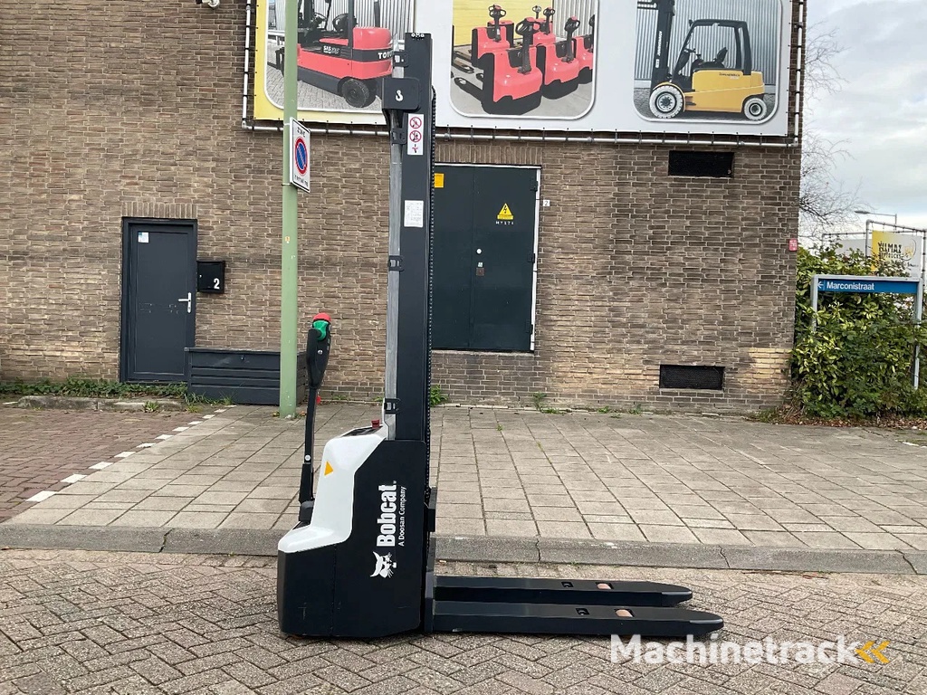Bobcat LSM12N-I 1200KG LITHIUM INITIEEL STAPELAAR / HEFTRUCK