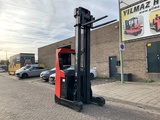 Miniaturansicht von BT RRE160 1600KG 9.00METER REACHTRUCK / HEFTRUCK