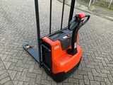 Minituur van BT LWE180 1800KG BREED PALLETWAGEN / HEFTRUCK