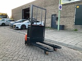 Minituur van BT LWE180 1800KG BREED PALLETWAGEN / HEFTRUCK