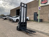 Minituur van Bobcat LSM12N-I 1200KG LITHIUM INITIEEL STAPELAAR / HEFTRUCK