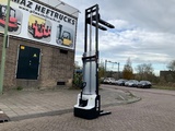 Minituur van Bobcat LSM12N-I 1200KG LITHIUM INITIEEL STAPELAAR / HEFTRUCK