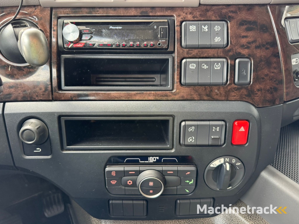 DAFCF 340 / New Tacho / 372.000 KM / TUV: 9-2025 / NL Truck