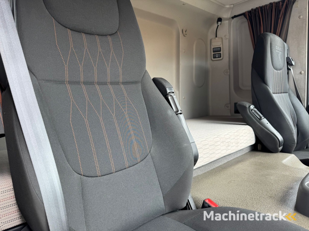 DAFCF 340 / New Tacho / 372.000 KM / TUV: 9-2025 / NL Truck