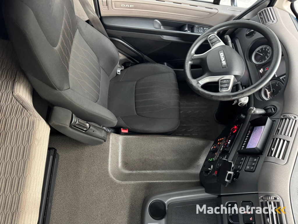 DAFCF 300 SC / Euro 6D / Tail Lift / Belgium Truck