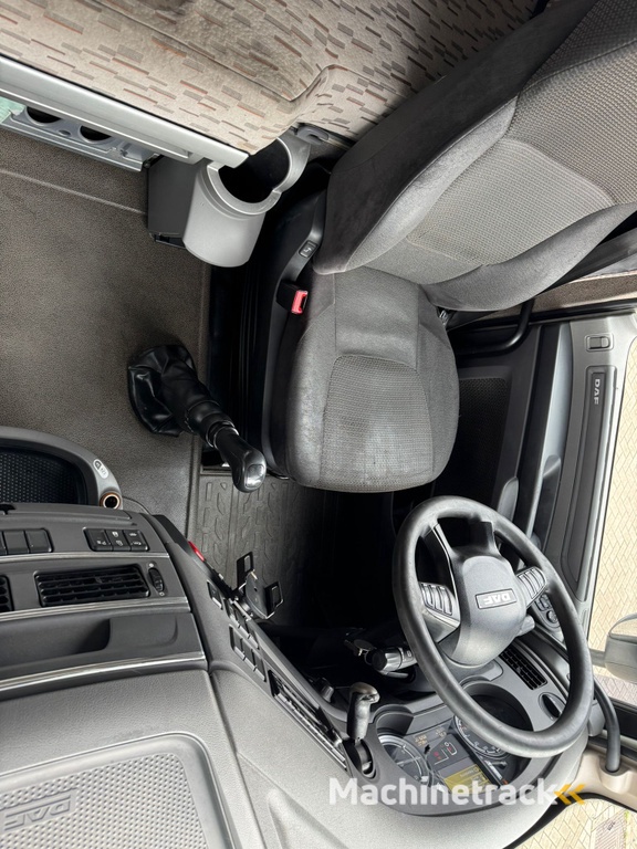 DAFXF 460 / Manual / Retarder / Mega  / Roof Klima / TUV:1-2026 / NL Truck