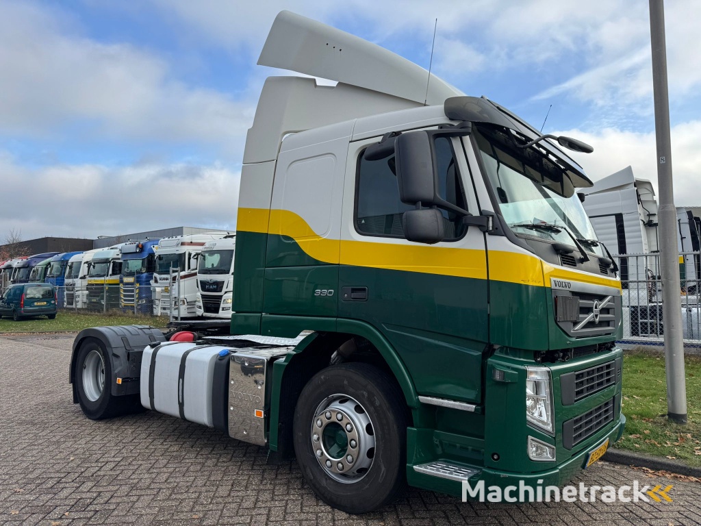 VolvoFM 330 / I-Shift / Euro 5 / TUV: 6-2025 / NL Truck