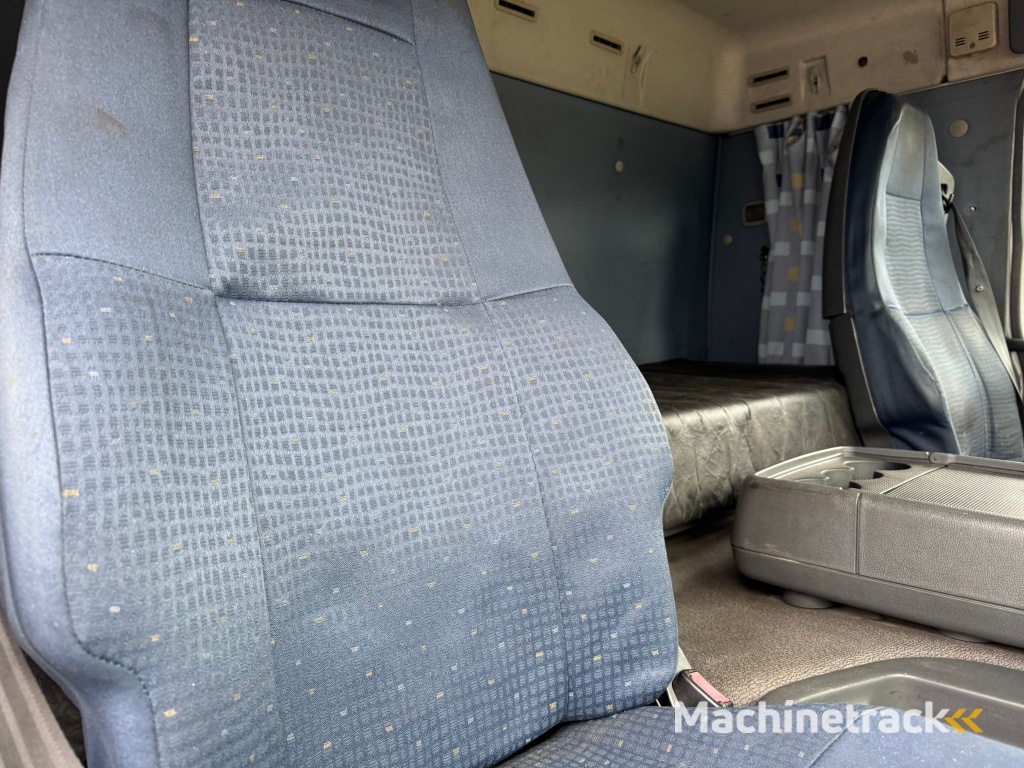 VolvoFM340 / Euro 5 / Manual Gearbox / TUV:3-2026 / NL Truck