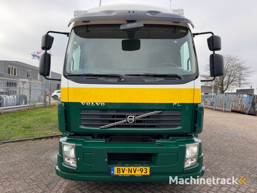 VolvoFL 240 / 6 Cylinder / 18 Tons / Manual / Tail Lift / TUV:12-2025 / NL Truck