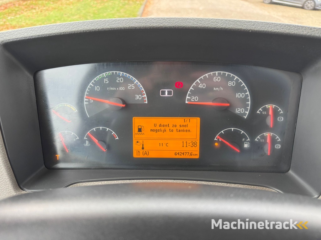 VolvoFL 240 / 6 Cylinder / 18 Tons / Manual / Tail Lift / TUV:12-2025 / NL Truck