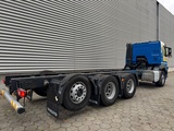 Minituur van VolvoFM 410 / 8X4 / I-Shift / ADR / Tridem / TUV: 6-2026 / NL Truck
