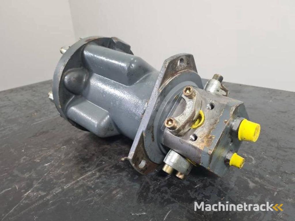 Liebherr R916-ADVANCED