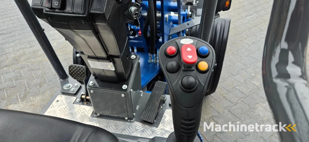 Wolf E WOLF 606 electro shovel.