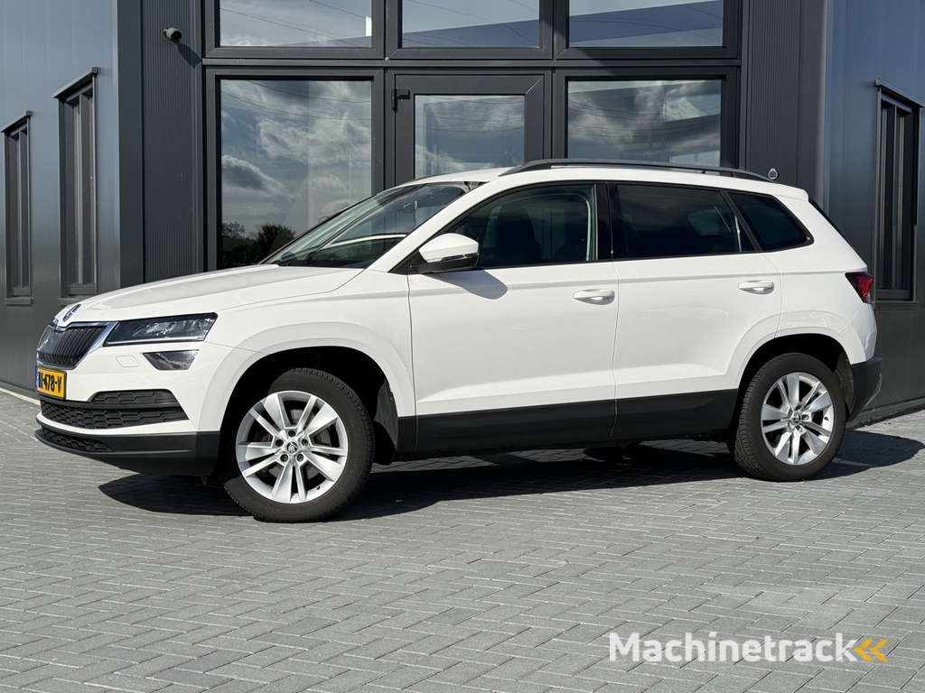 ŠKODA Karoq 1.0 TSI Amb. Bns Verw. Sportstoelen | Trekhaak | PDC