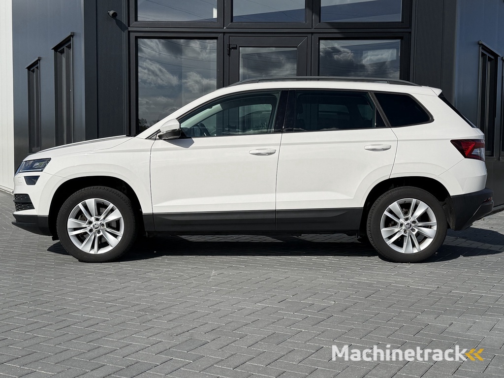 ŠKODA Karoq 1.0 TSI Amb. Bns Verw. Sportstoelen | Trekhaak | PDC