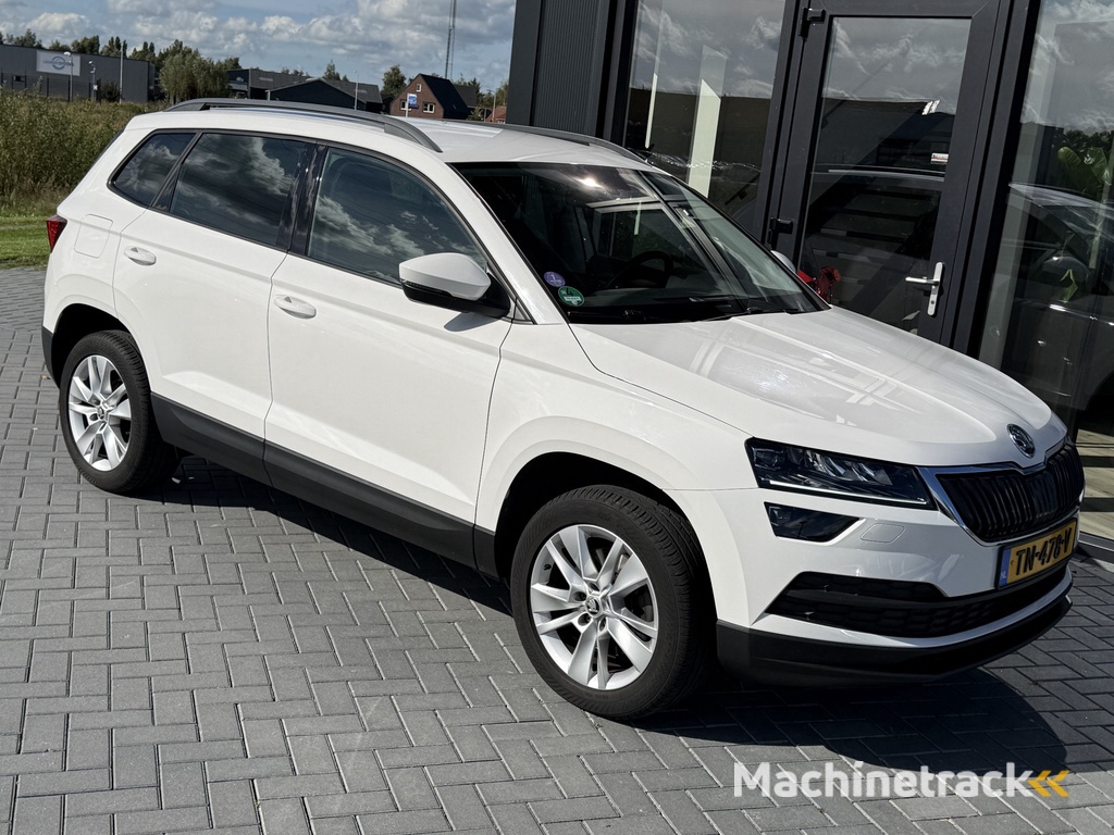 ŠKODA Karoq 1.0 TSI Amb. Bns Verw. Sportstoelen | Trekhaak | PDC