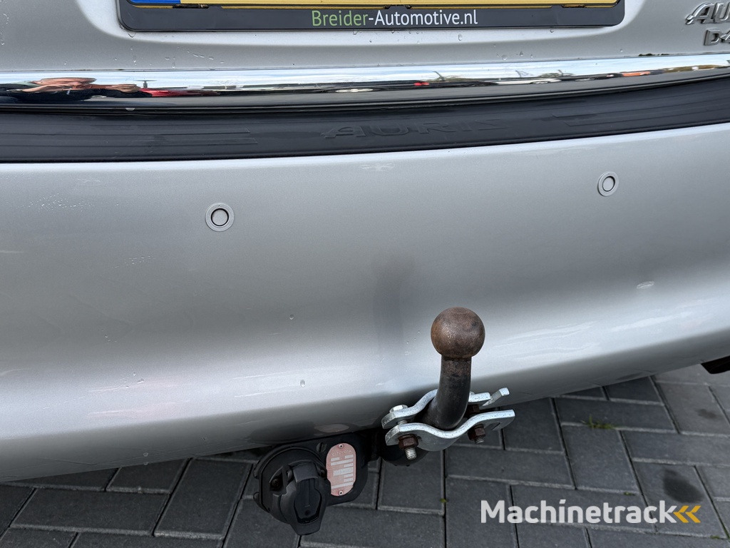 Toyota Auris 2.0 D-4D Luna Business Clima | Navi | PDC | 189 dkm NAP