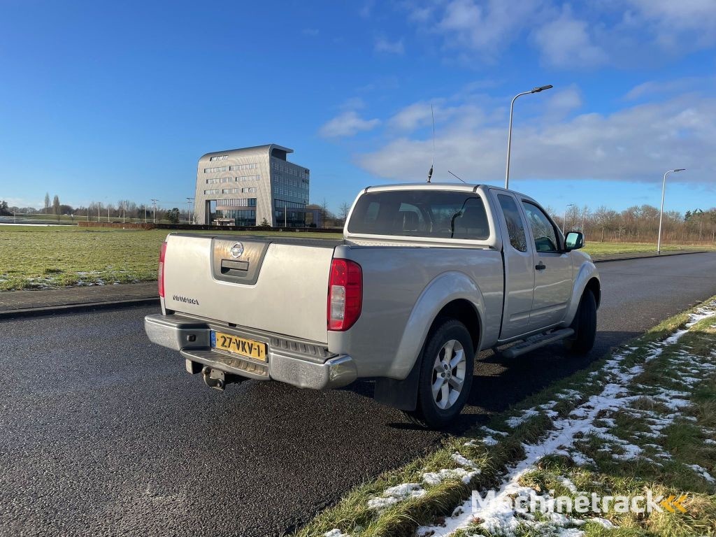 Nissan Navara 2.5 DCI King CAB 4WD