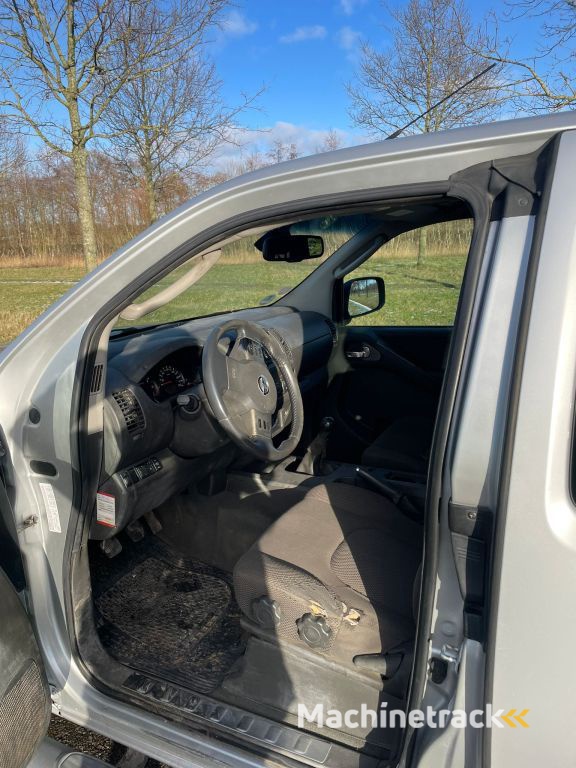 Nissan Navara 2.5 DCI King CAB 4WD