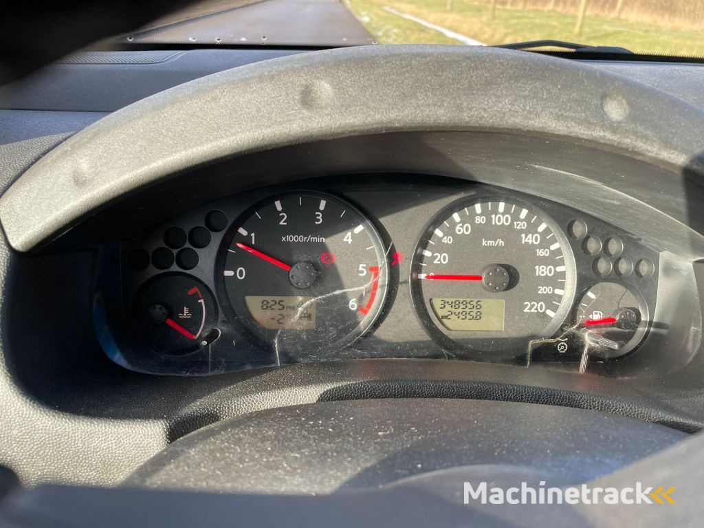 Nissan Navara 2.5 DCI King CAB 4WD