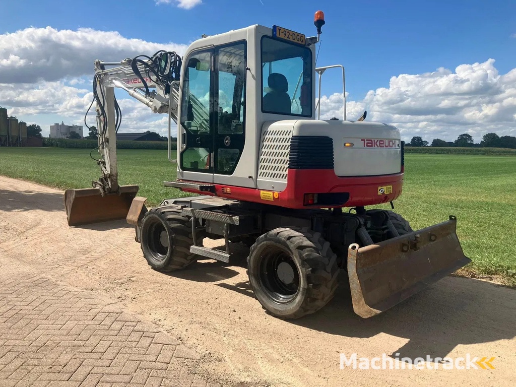 Takeuchi TB175W Bandenkraan