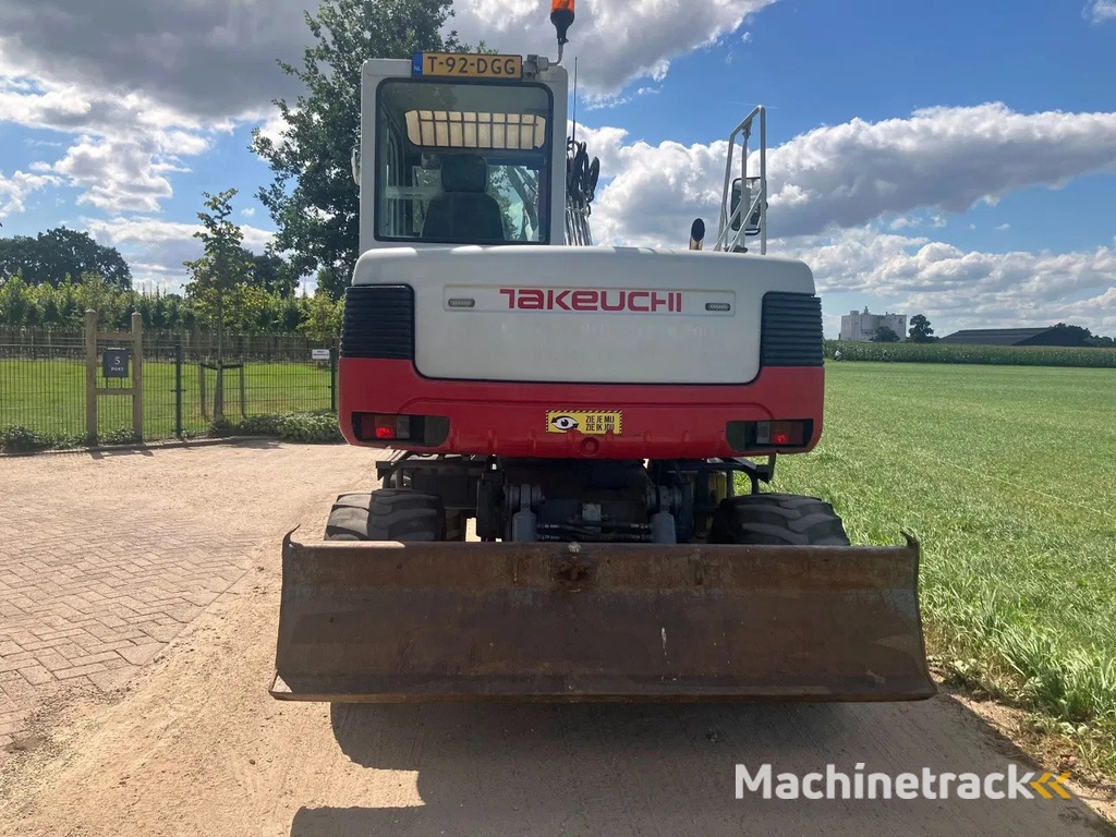 Takeuchi TB175W Bandenkraan